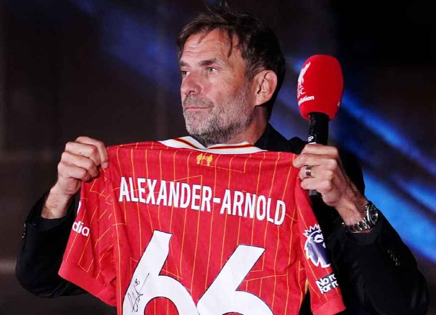 克洛普：听到阿诺德被嘘后我关了电视，我们不能忘记他的贡献