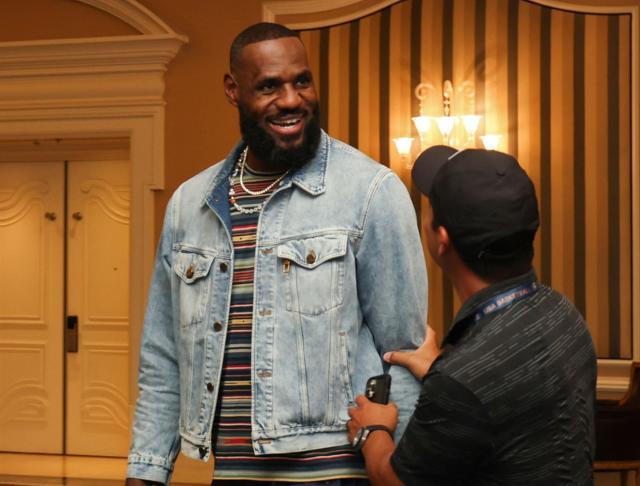 1720242843251063358.jpg gettyimages-2160131211-2048x2048.jpg