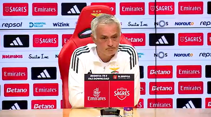 华体会HTH-穆里尼奥：登峰造极的葡萄牙球员有C罗黑豹菲戈，但教练只有一个