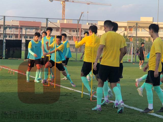 华体会下载-国足逐渐摆脱连败阴霾 今日热身阿联酋当地球队